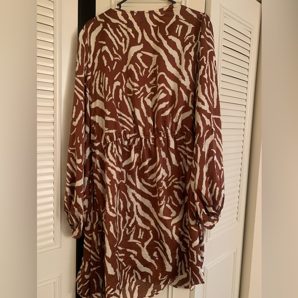 Fashion Nova She’s An Animal Printed Dress - Picture 3 of 3